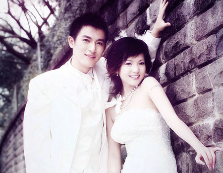 蓝紫色婚纱_紫色婚纱(3)