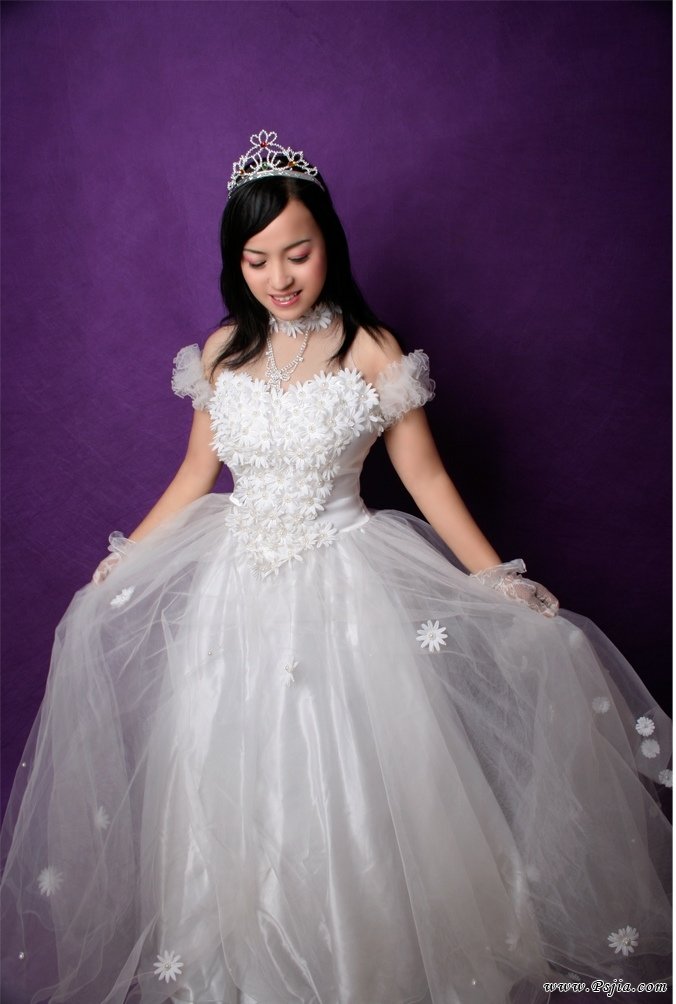 将婚纱照合成唯美梦幻的蝴蝶仙子_PS家园网