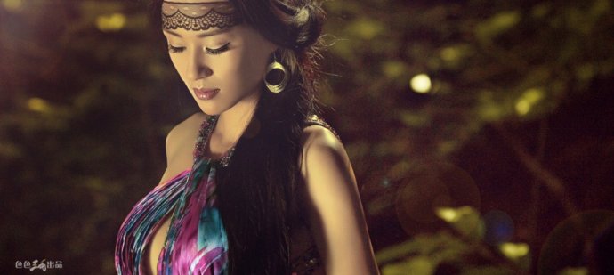 中国最美瑜伽女神妖娆裸背空灵出境_PS家园网