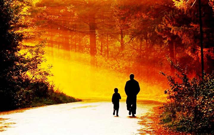 在路上，光明就在远方