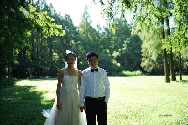 PS調(diào)出夏季小清新風(fēng)格的婚紗外景照片