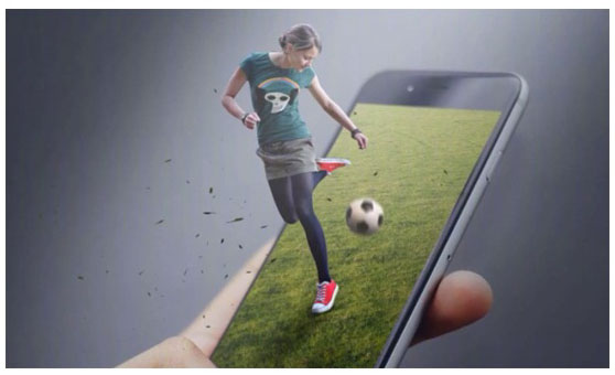 Photoshop合成站在手机中踢足球的手机海报,PS教程,PS家园网