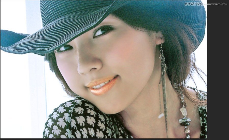 Photoshop详细给偏黄色美女人像美白处理