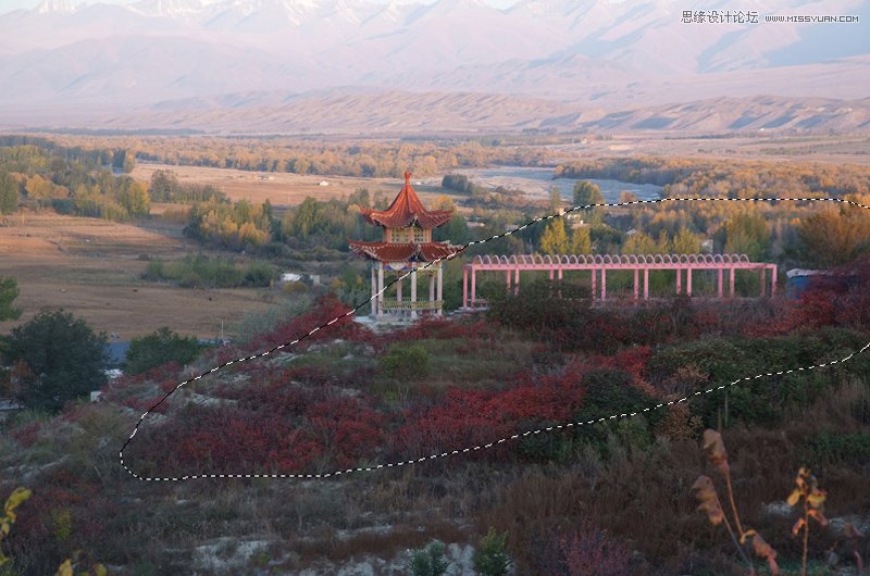 Photoshop给野外风景照片添加艳丽的色彩