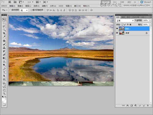 Photoshop给古建筑人像天空添加蓝天白云