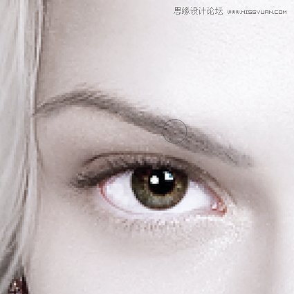 Photoshop调出国外美女照片白发柔美效果