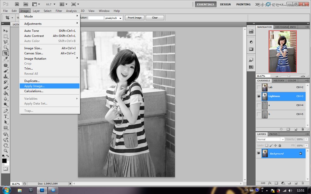 Photoshop调出漂亮MM日系淡雅风格效果