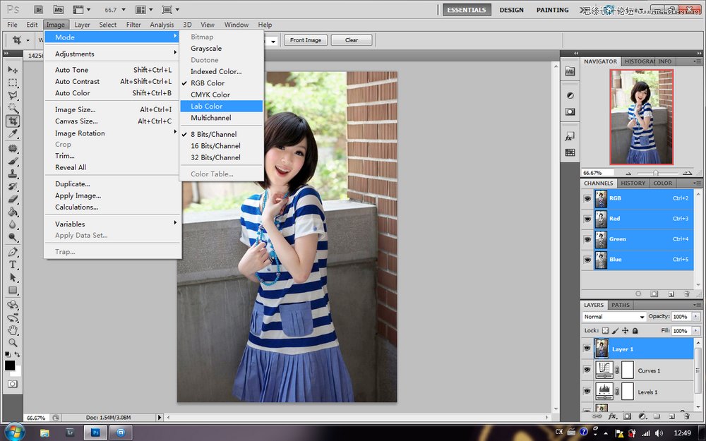 Photoshop调出漂亮MM日系淡雅风格效果