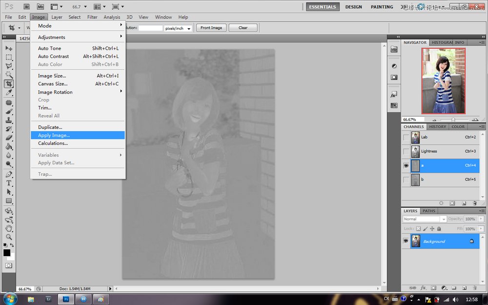 Photoshop调出漂亮MM日系淡雅风格效果