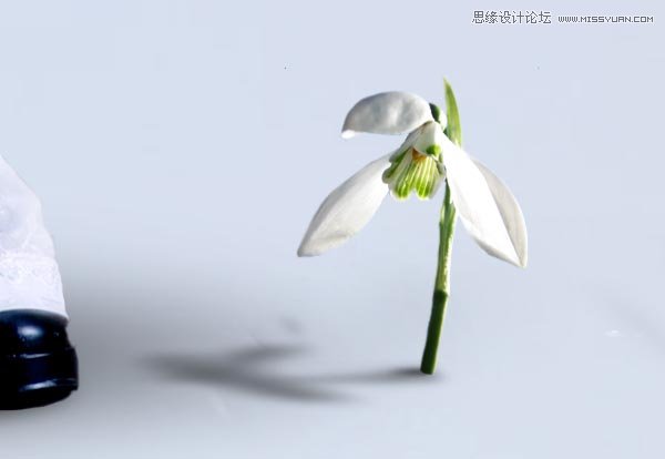 Photoshop合成纯白的超现实人像教程