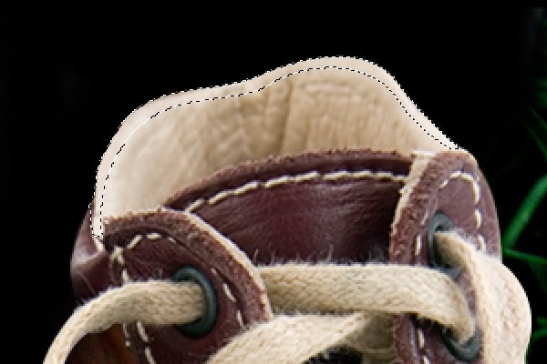 Photoshop合成长在脚上的神奇鞋子