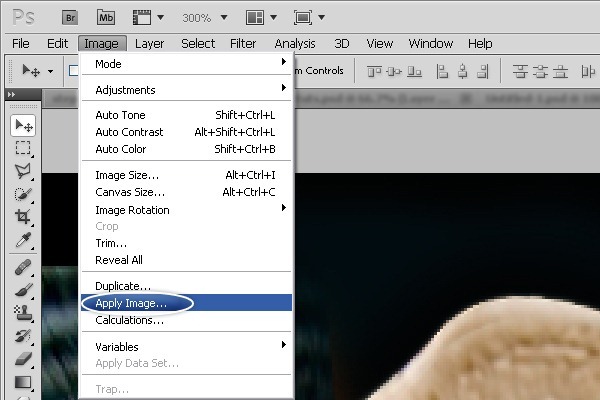 Photoshop合成长在脚上的神奇鞋子