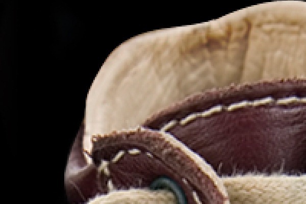 Photoshop合成长在脚上的神奇鞋子