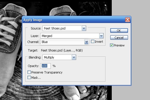 Photoshop合成长在脚上的神奇鞋子