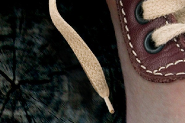 Photoshop合成长在脚上的神奇鞋子