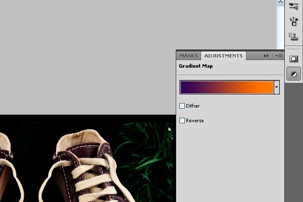 Photoshop合成长在脚上的神奇鞋子