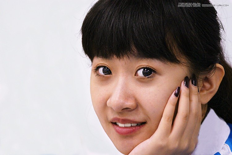 Photoshop给偏黄色人物校色以及后期修饰